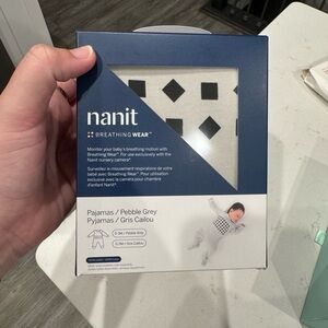 Nanit breathing wear pajamas in grey size 0-3 months. Never been opened